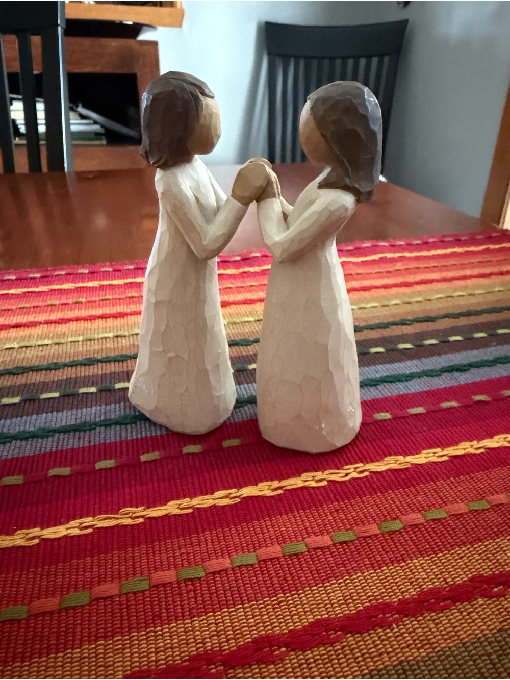 Willow Tree, sisters by heart Figurine Duo - Two Girls Holding Hands